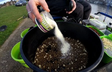 Funfishing Fun Fishing Pellets Glue 6 Funfishing Fun Fishing Pellets Glue - Afbeelding 4